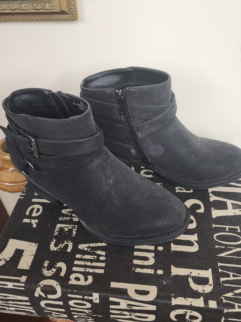 Dakota Chase Ankle Boots